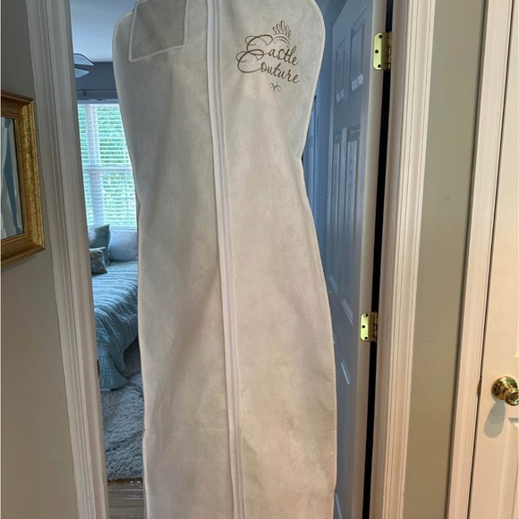 Allure Bridals Lace Wedding Dress in Cream - Picture 6 of 11